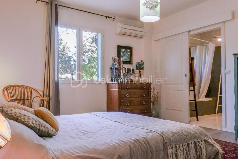 Villa 222 m²  Plain-pied  Calme absolu  Terrain 1 542 m²