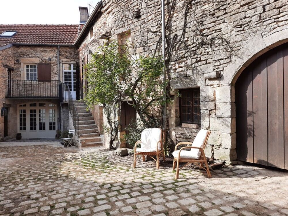 Propriété à vendre 10 pièces, Flavigny-sur-Ozerain (21)
