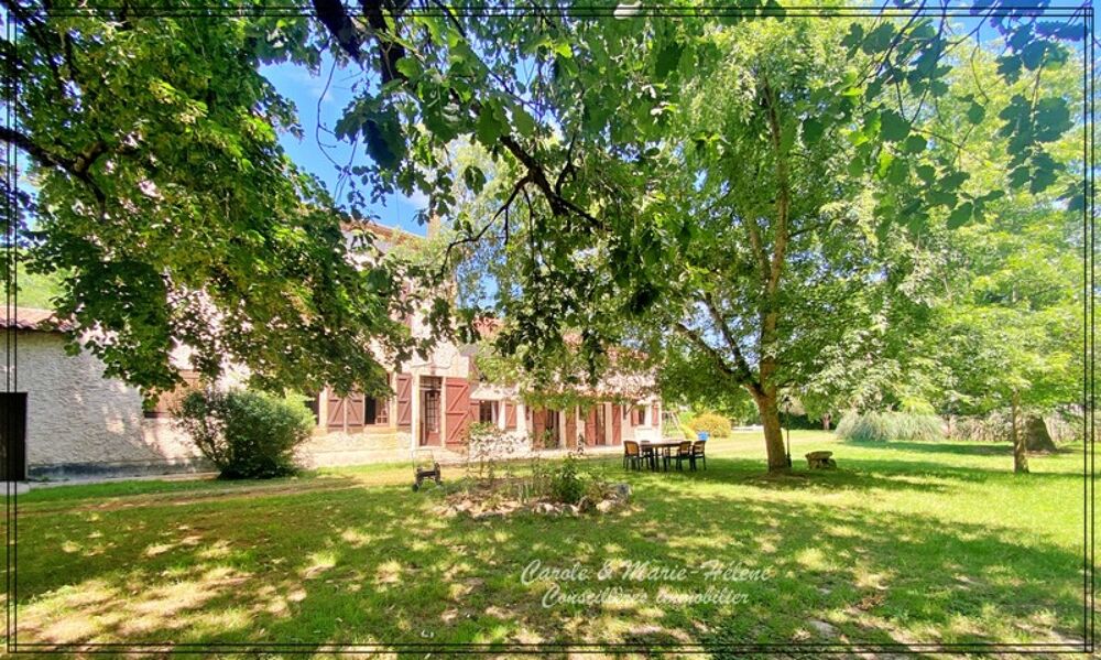 Maison 250 m²  8 chambres  Piscine  Hangar 100 m²  Terrain 4 263 m²  Estillac