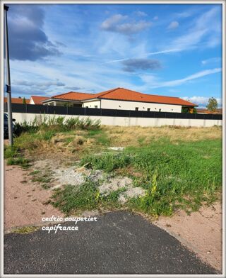  Maison à vendre 1 pièce 585 m²