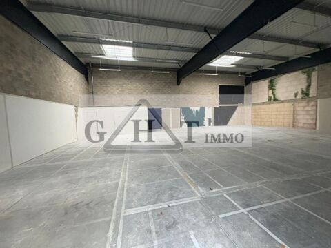 ENTREPOT 278 M&sup2; A LOUER SAINT FARGEAU 2739 77310 Saint fargeau ponthierry