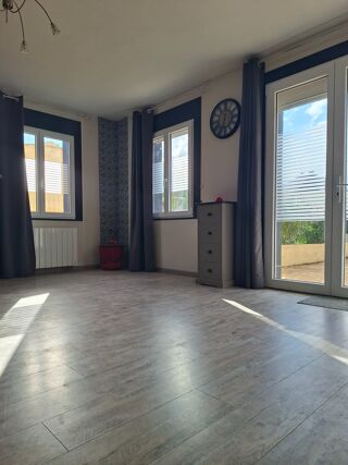 Vente Maison Ancienne bâtisse entièrement rénovée avec gout, au cœur des Alpes Mancelles, écoles et commerces au pied, aucun travaux à prévoi Fresnay sur sarthe