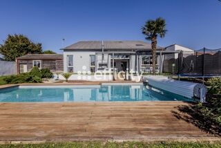  Villa � vendre 9 pi�ces 260 m�