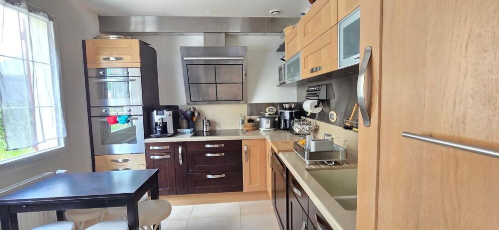 CHARTRES  PAVILLON FAMILIAL 7 PIÈCES  4 CHAMBRES  GRAND SÉJOUR  JARDIN ET GARAGE