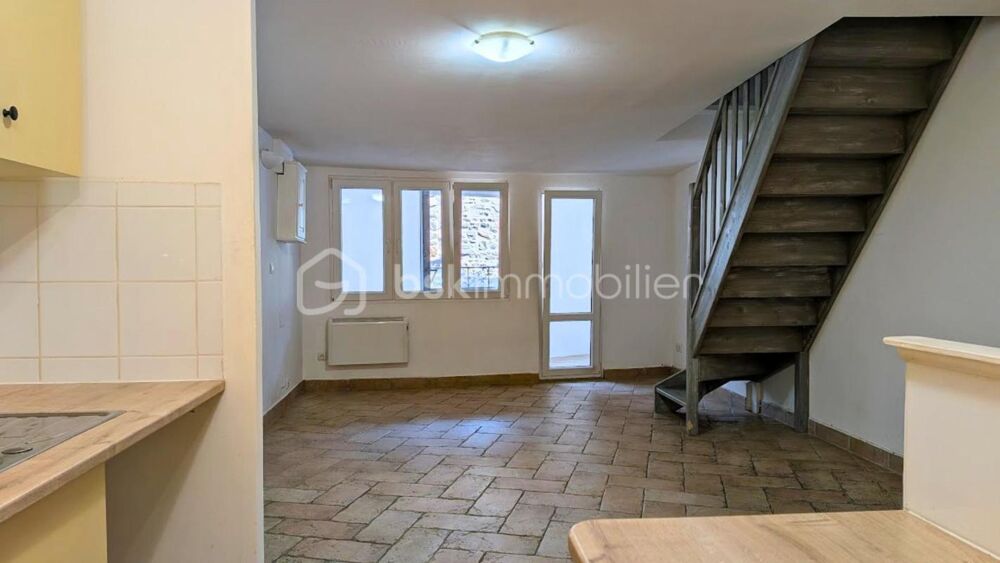 Maison de village 92 m²  Pouzols-Minervois  3 niveaux  2 chambres