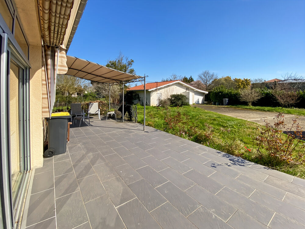 Dpt Gers (32), à vendre BARCELONNE DU GERS Maison T6 de 192 m² habitables normes PMR + 2 vérandas + grand garage sur 1670 m² de