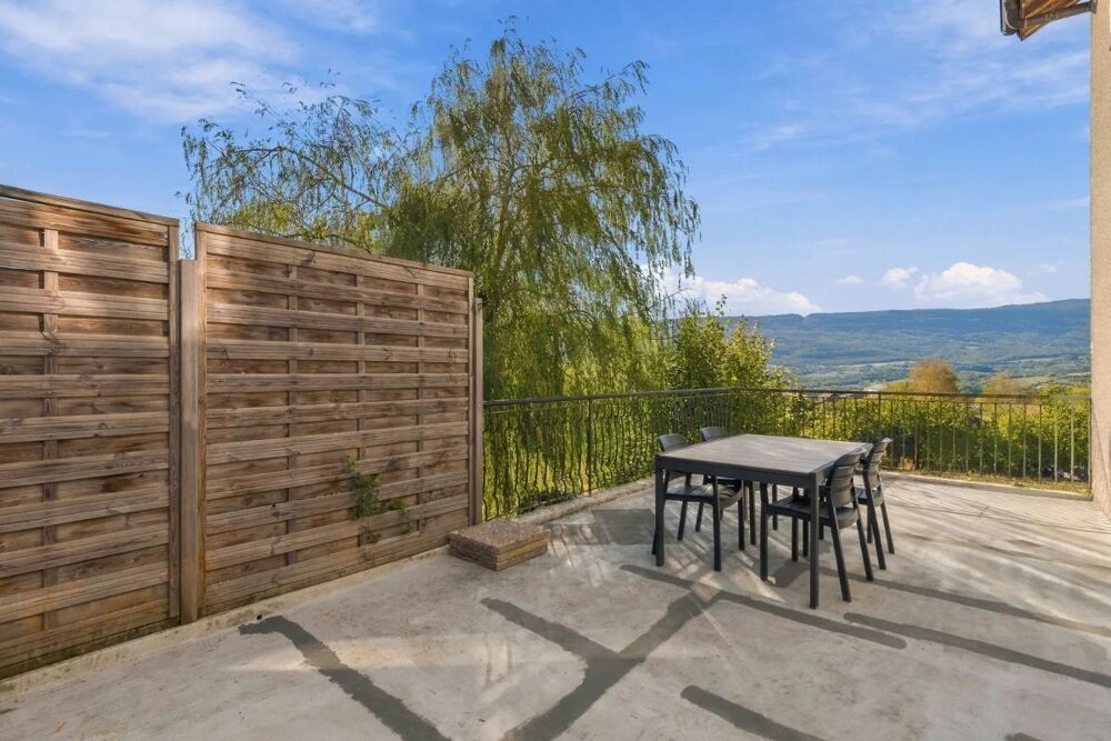 Vente Maison Maison de 8 pièces de 182 m² à Challonges DPE C Challonges