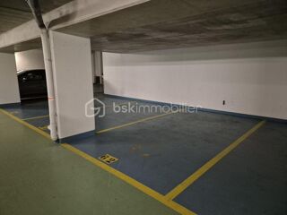  Parking / Garage � louer 12 m�
