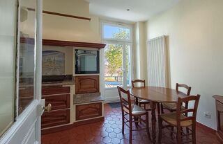  Maison  vendre 10 pices 240 m