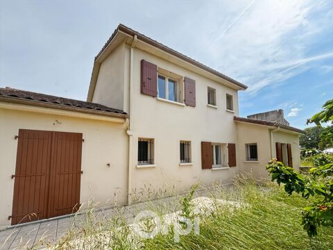   Superbe maison en  plein centre de Bessines-sur-Gartempe Maison - 4 pi�ce(s) - 122 m�