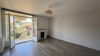  Appartement à louer 4 pièces 72 m²