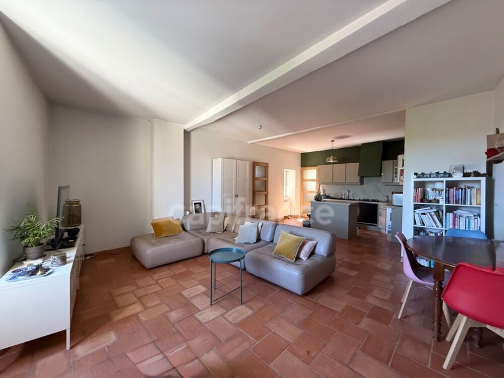 Appartement Duplex de 143 m2 dans maison de village avec terrasse à vendre 4 pièces (84)