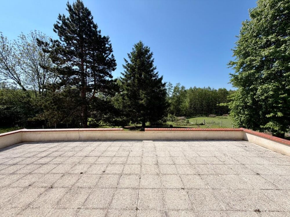 Maison avec vie de plain-pied, 3 chambres, sous-sol complet et terrain de 5 000 m²  Proche Lisieux