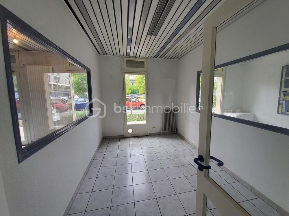   Local professionnel transformable en logement – Grenoble (38100) Grenoble