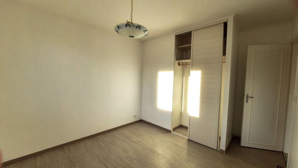 Location Maison Location Maison Saintes 3 chambres- jardin - garage Saintes