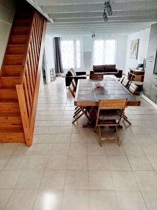  Maison à louer 4 pièces 120 m²