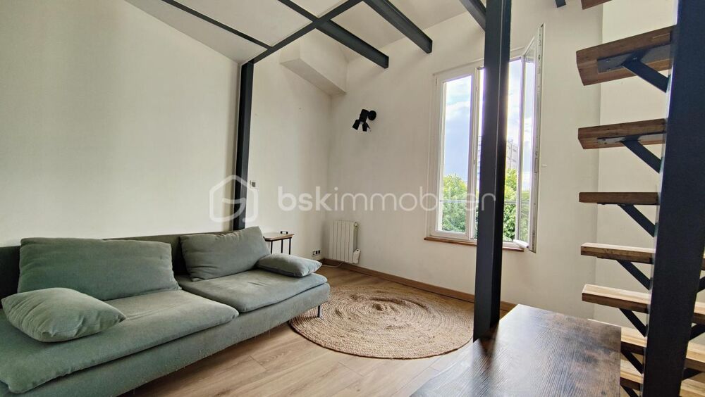 Vente Appartement Deux pièces sous combles - Idéal investisseur ou premier achat à Bagnolet Bagnolet