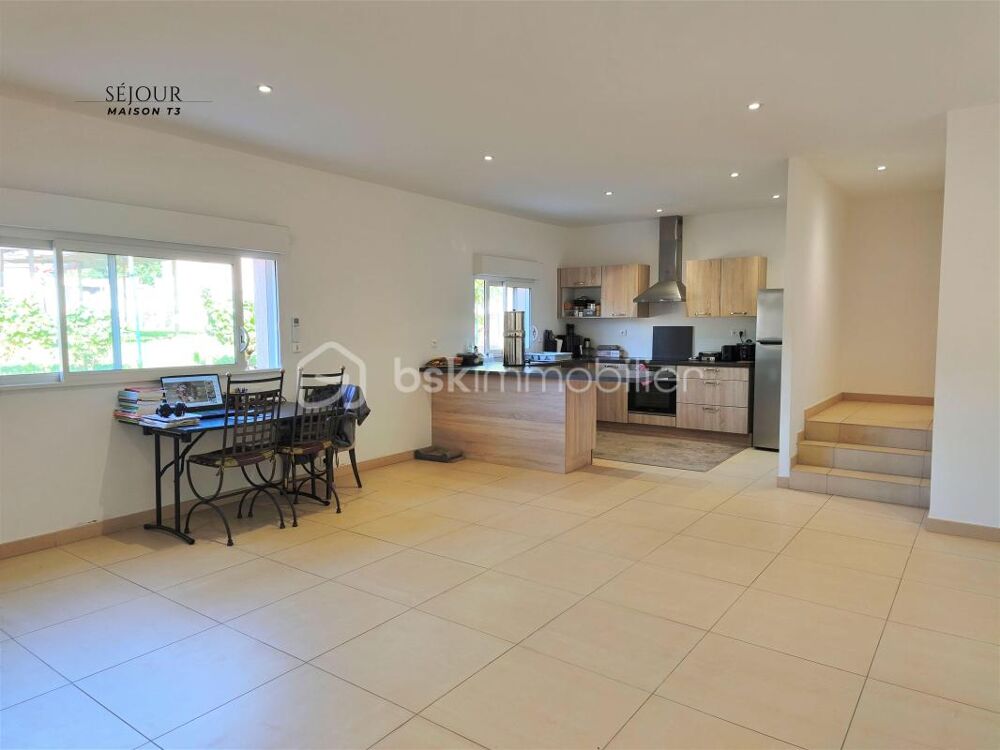 à vendre  Propriété/château La Tour-sur-Orb (34260)