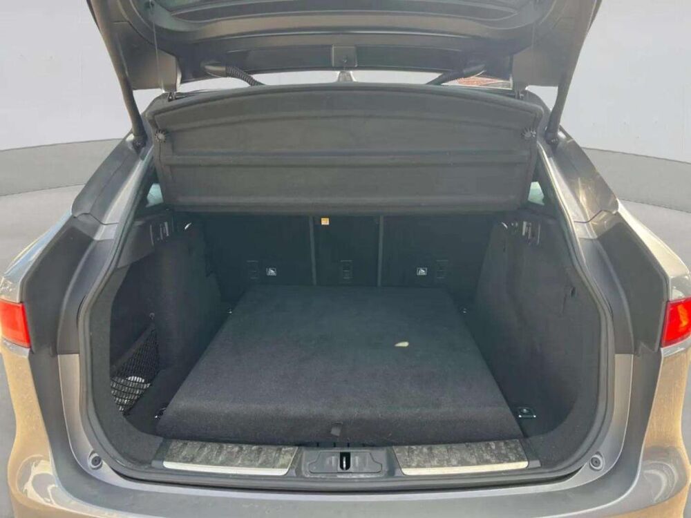 F-PACE 25d • Prestige AWD Toit ouvrant 241ch 2021 occasion 33600 Pessac