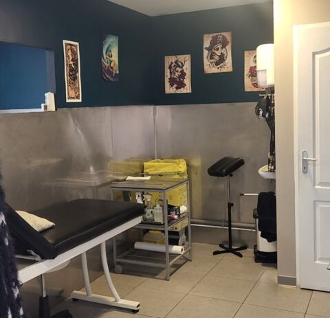 Droit au bail local artisanal/commercial de 75m2 &agrave; ORAISON 17000 04700 Oraison