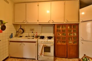  Immeuble à vendre 9 pièces 180 m²