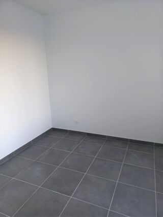  Appartement à louer 3 pièces 62 m²