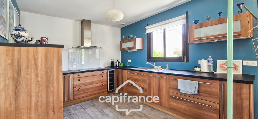 MAISON CONTEMPORAINE AVEC PISCINE et GARAGE  SANS VIS-À-VIS  BELLERIVE-SUR-ALLIER / 03