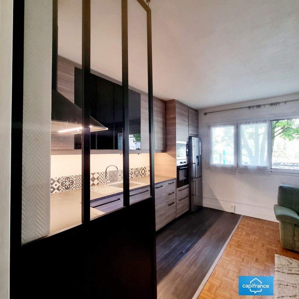 Exclusivité Gagny centre RER E Appartement à vendre 1/2 pièces 36 m2 avec cave et stationnement extérieur