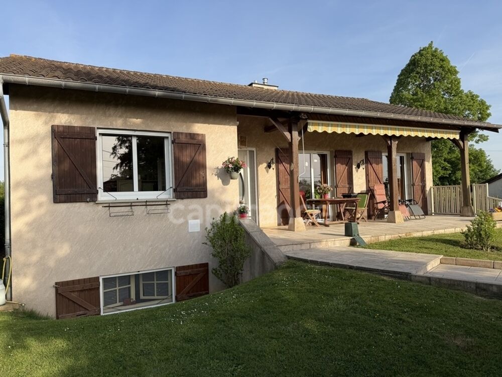 Maison familiale avec grand sous-sol, jardin arboré et vue dégagée  Proche Pont-de-Vaux
