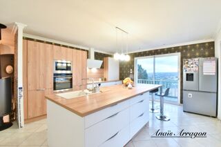  Maison à vendre 8 pièces 232 m²