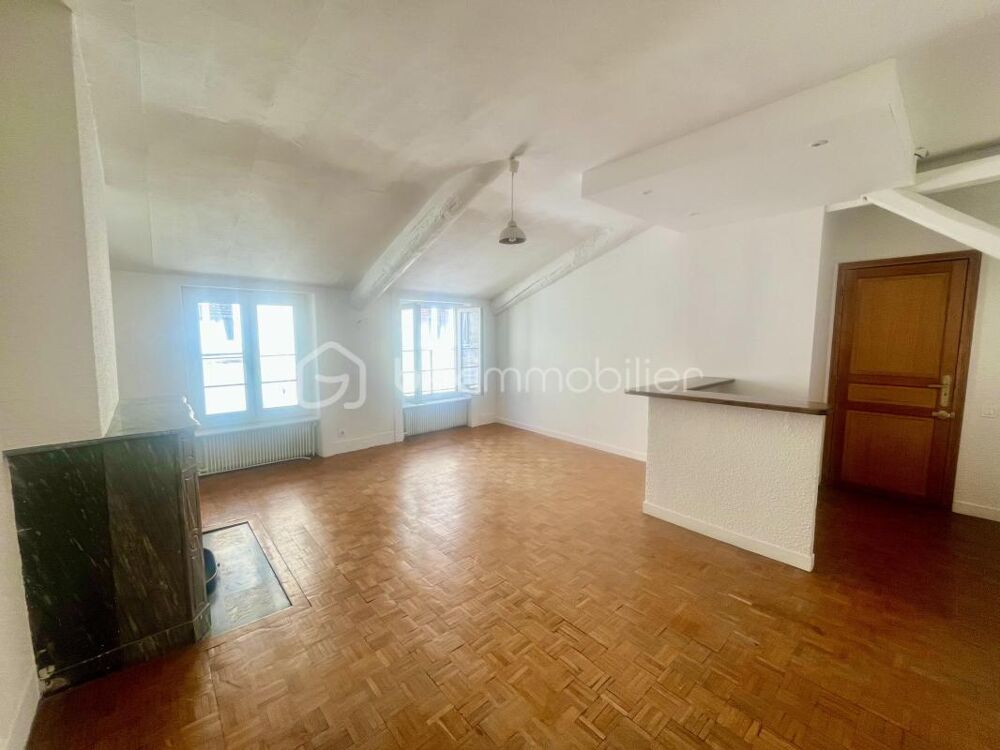 Vente Appartement Centre Ville T2 55 m² Traversant Faibles charges Bon état Saint etienne