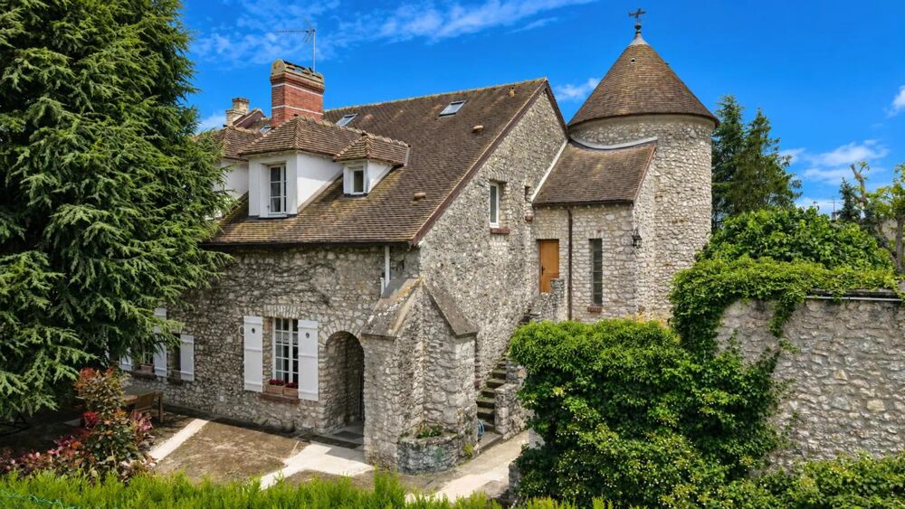 Maison de 8 pièces de 235 m² à Dammartin-en-Serve