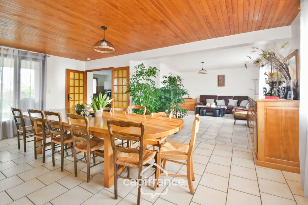 Vente Maison Maison familiale 5 chambres, sous-sol complet et terrain arboré de 3 000 m² à SAILLENARD (71) Saillenard