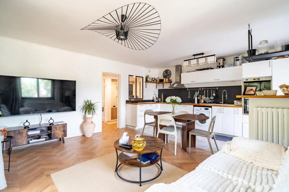 Vente Appartement Appartement 3 pièces entièrement rénové avec balcon 62,95 m² Pantin