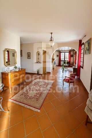  Maison � vendre 5 pi�ces 203 m�