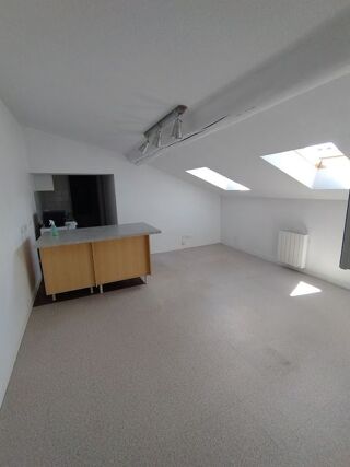  Appartement à louer 2 pièces 25 m²