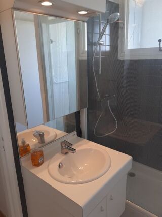  Appartement à louer 2 pièces 50 m²