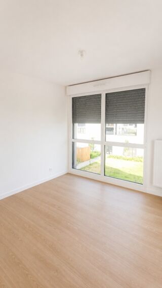 Appartement à louer 3 pièces 85 m²