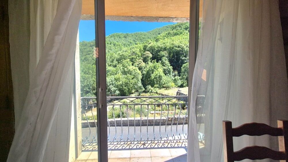 Vente Maison Maison à vendre 8 pièces PY avec garage (66) Py