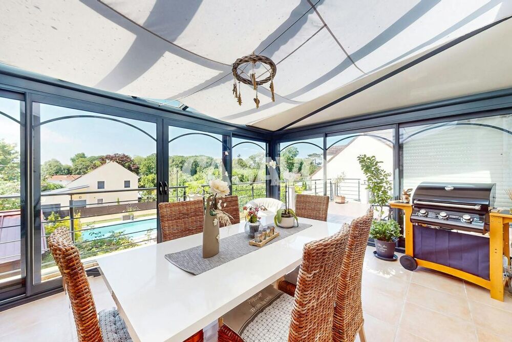 Vente Maison 7 pièces de 197m² - 94510 La Queue-en-Brie
