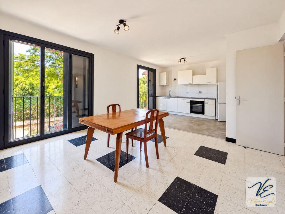 Maison rénovée à Siran  3 chambres, terrasse, cour et grand garage de 60 m²