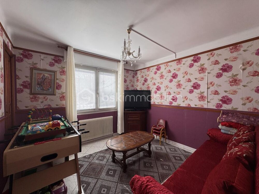 Vente Maison Grande maison familiale 5 pièces - Sous-sol total - Quartier des Cottages Tremblay en france