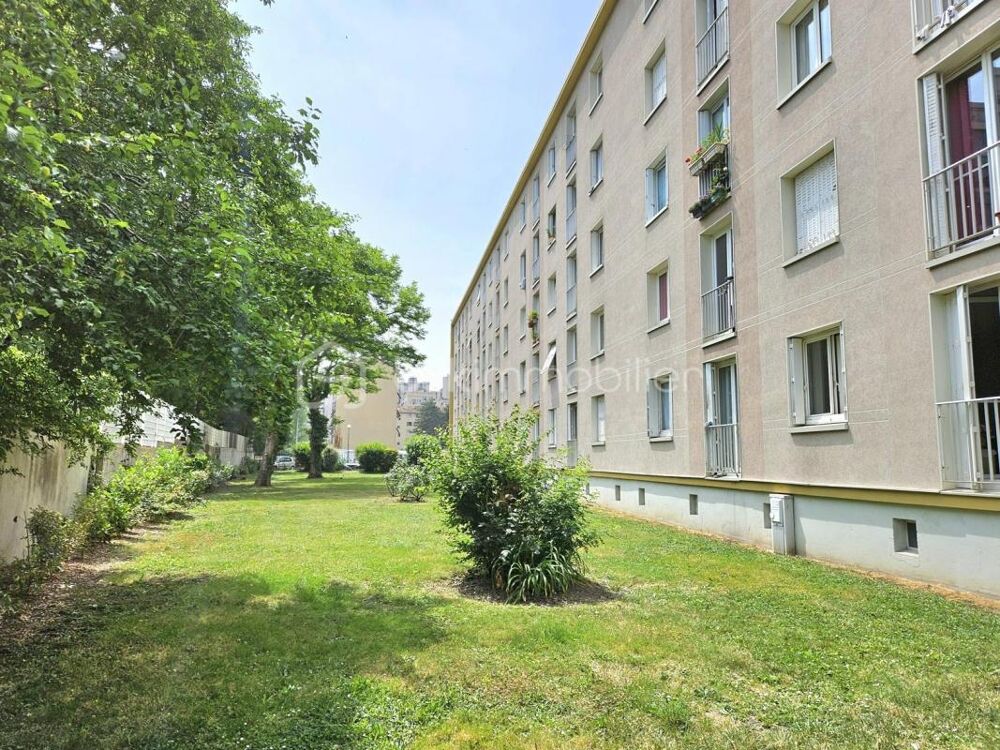 Appartement F4 moderne 66m² dernier étage