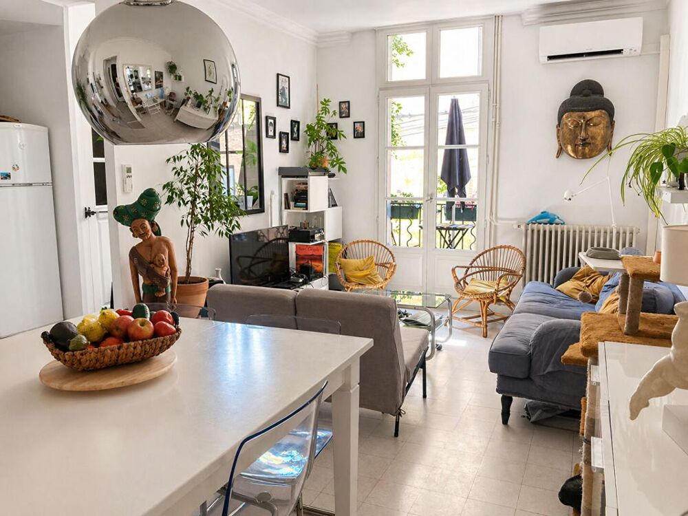 Maison de caractère avec garage ,Centre de Pézenas 90m2