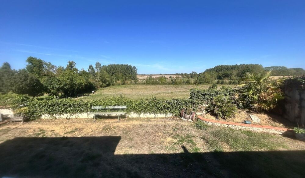 Vente Maison Saint-Jean-d'Hermine – Maison en pierre 191 m² – 3 chambres – Terrain 651 m² – DPE B Saint jean d hermine