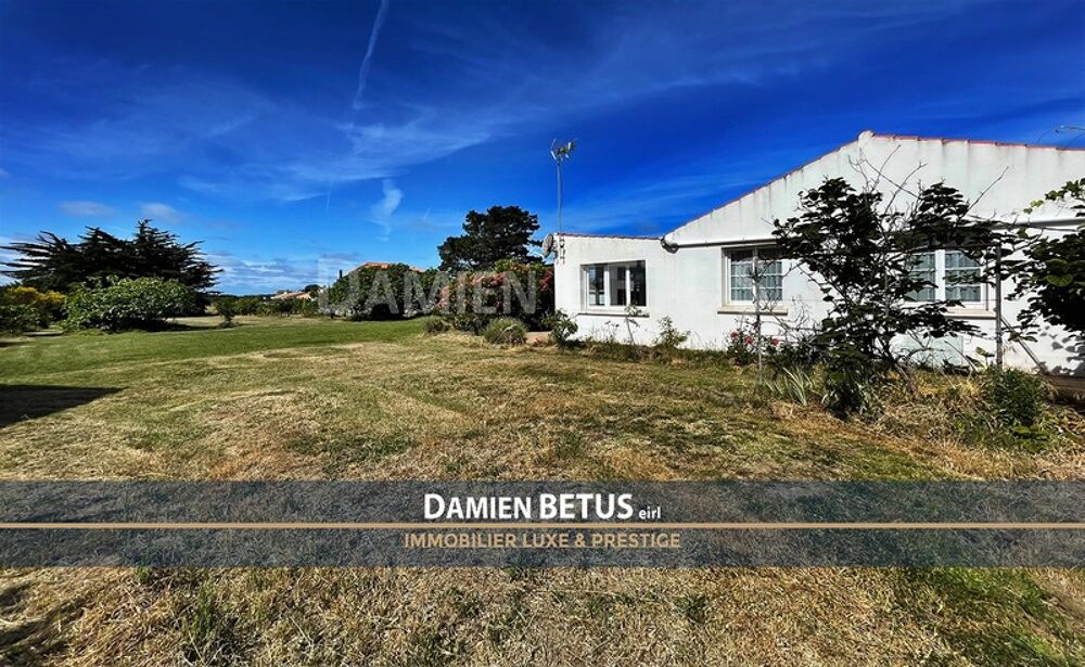 Maison à vendre 6 pièces GIVRAND, proche de SAINT GILLES CROIX DE VIE (85), grand terrain, verger, plages