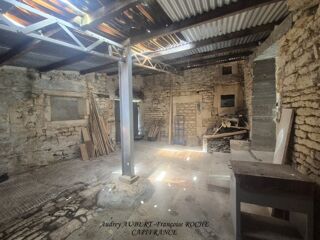  Remise / Grange à vendre 2 pièces 195 m²