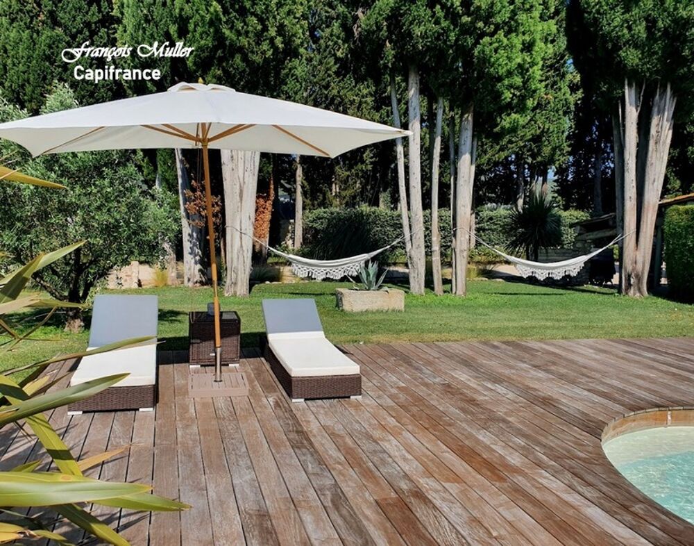 Propriété de caractère avec piscine et gîtes  Art de vivre en Provence