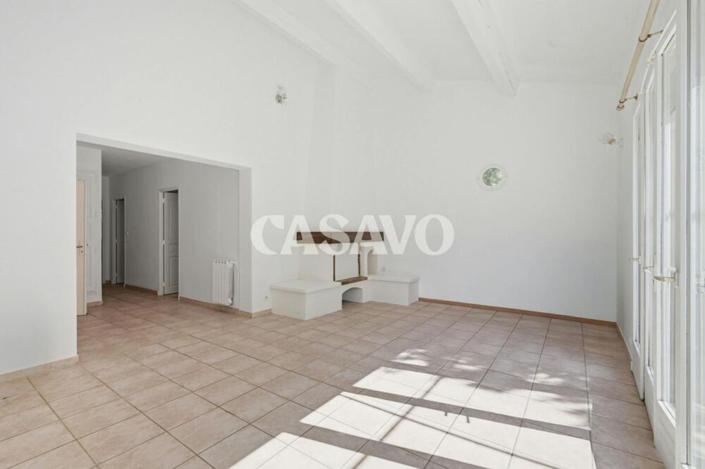 à vendre  Propriété/château Saint-Cannat (13760)