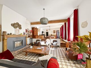  Maison � vendre 8 pi�ces 235 m�